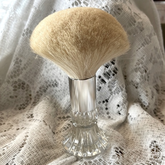 Lady Primrose Accessories Lady Primrose Crystal Dusting Brush With